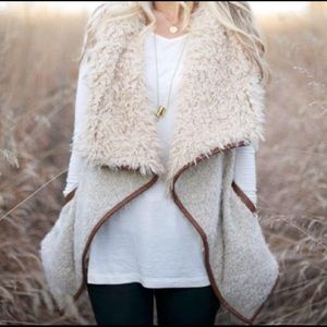 Women’s Open-front Sherpa Vest Cardigan